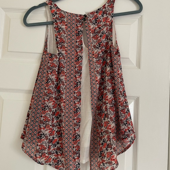 Francesca’s Tank Top - Picture 3 of 3